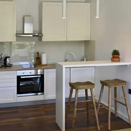 Luxury With Terrace And Garden - Two Bedroom With Terrace