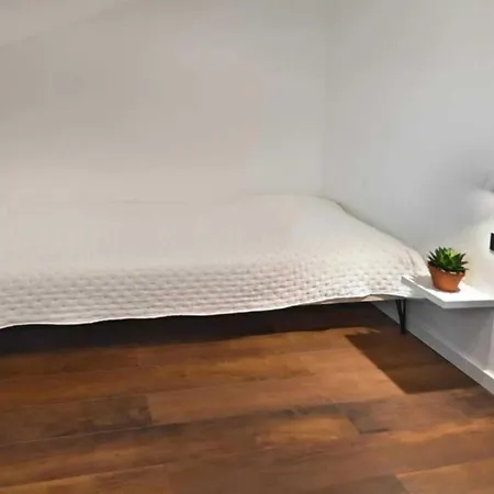 Luxury With Terrace And Garden - Two Bedroom With Terrace *