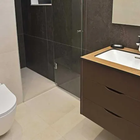 Luxury With Terrace And Garden - Two Bedroom With Terrace *